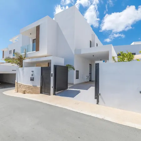 Lea Villa *