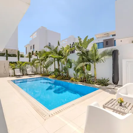 Lea Villa